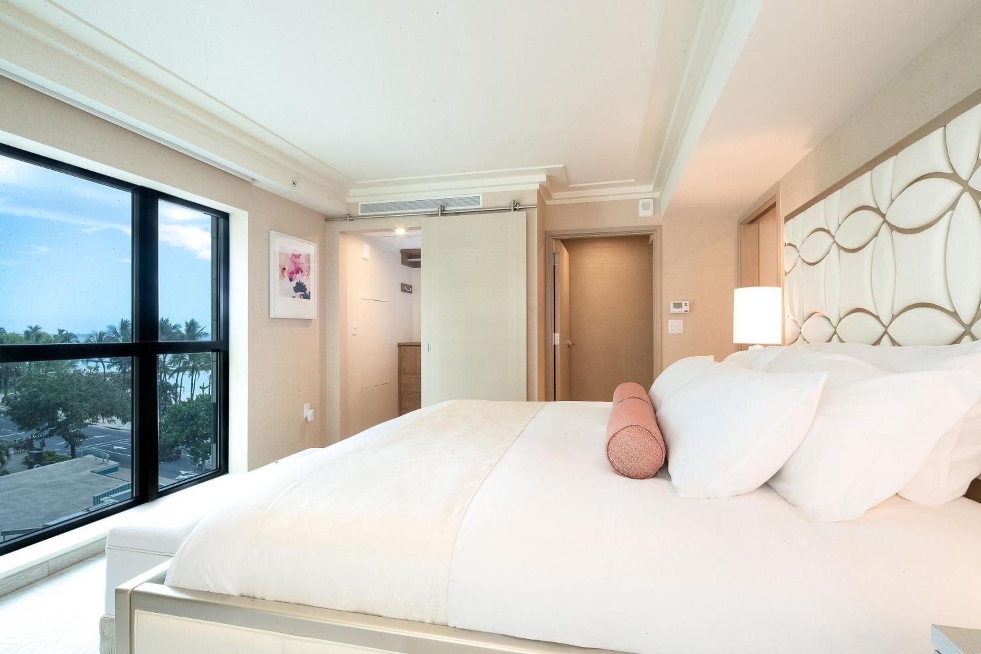 Espacio The Jewel Of Waikiki 호놀룰루 외부 사진